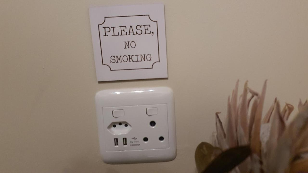 Monte Rosa Guesthouse ロウソンヴル エクステリア 写真